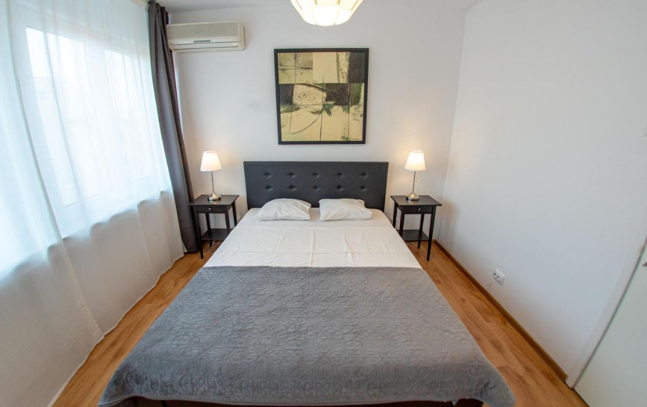 Color Apartments Nicolae Tonitza St Bucarest Exterior foto